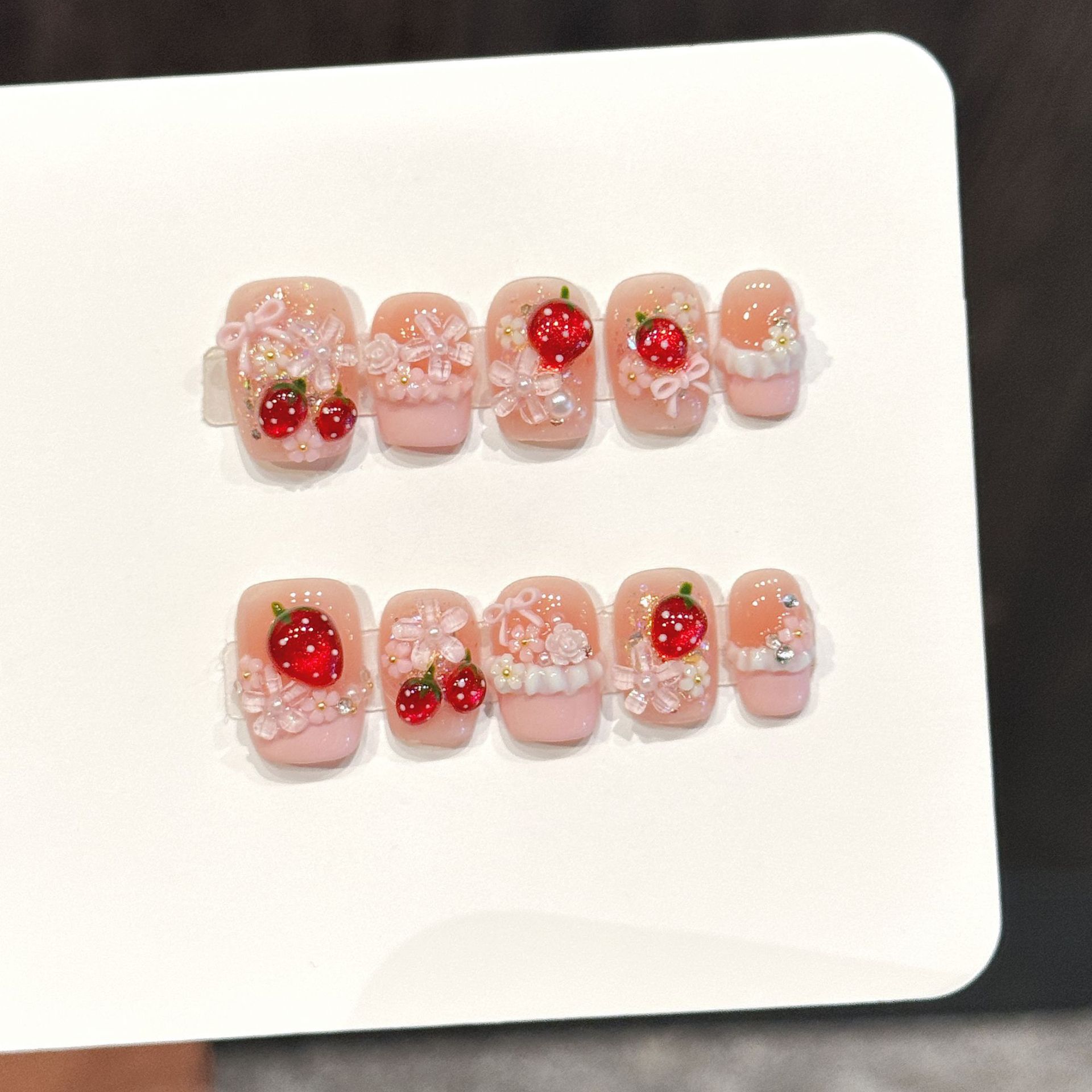 10 Stück süße rote Erdbeer-Näg – Pressed Flower Art Bewertung und Preis